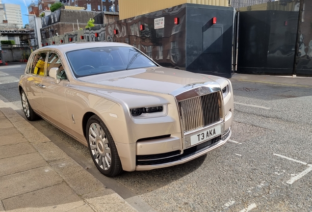 Rolls-Royce Phantom VIII EWB