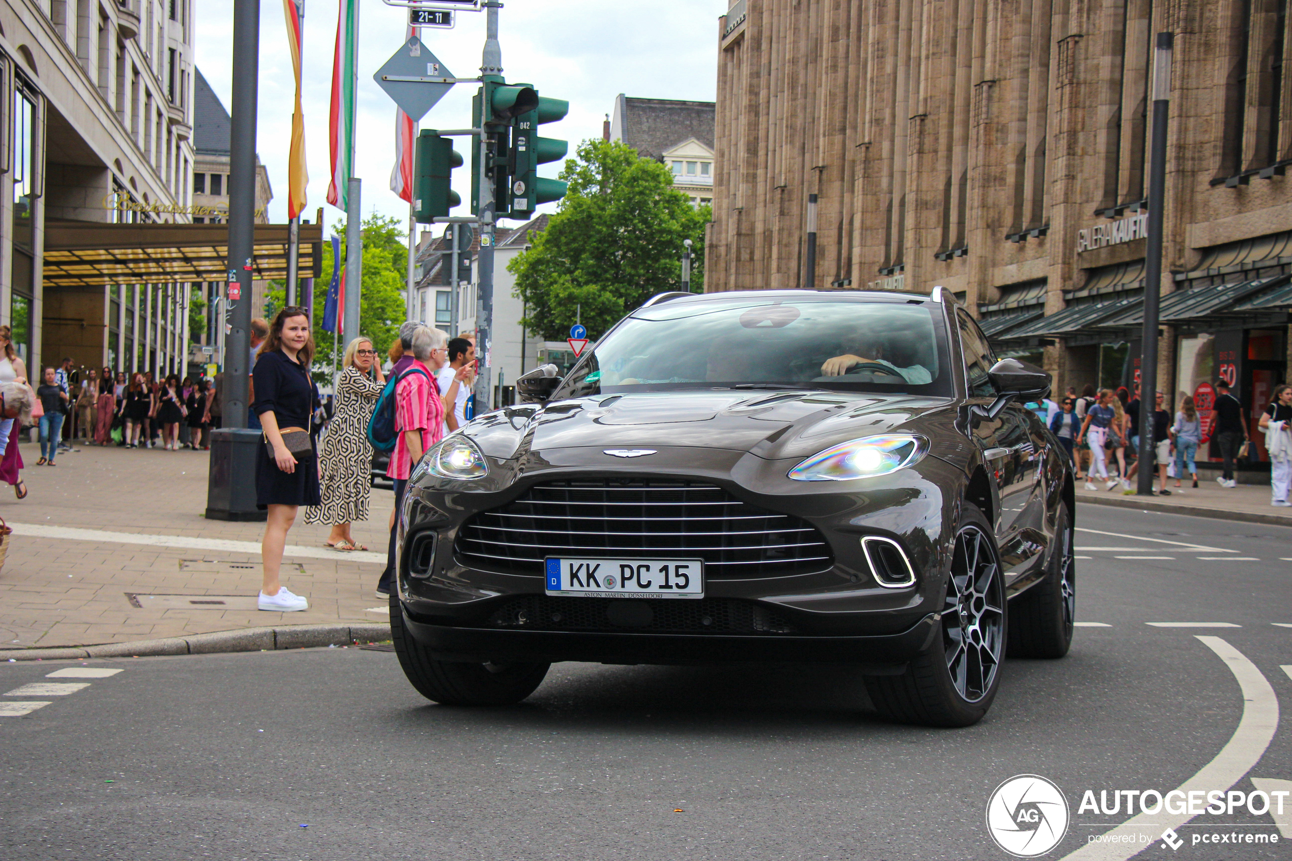 Aston Martin DBX