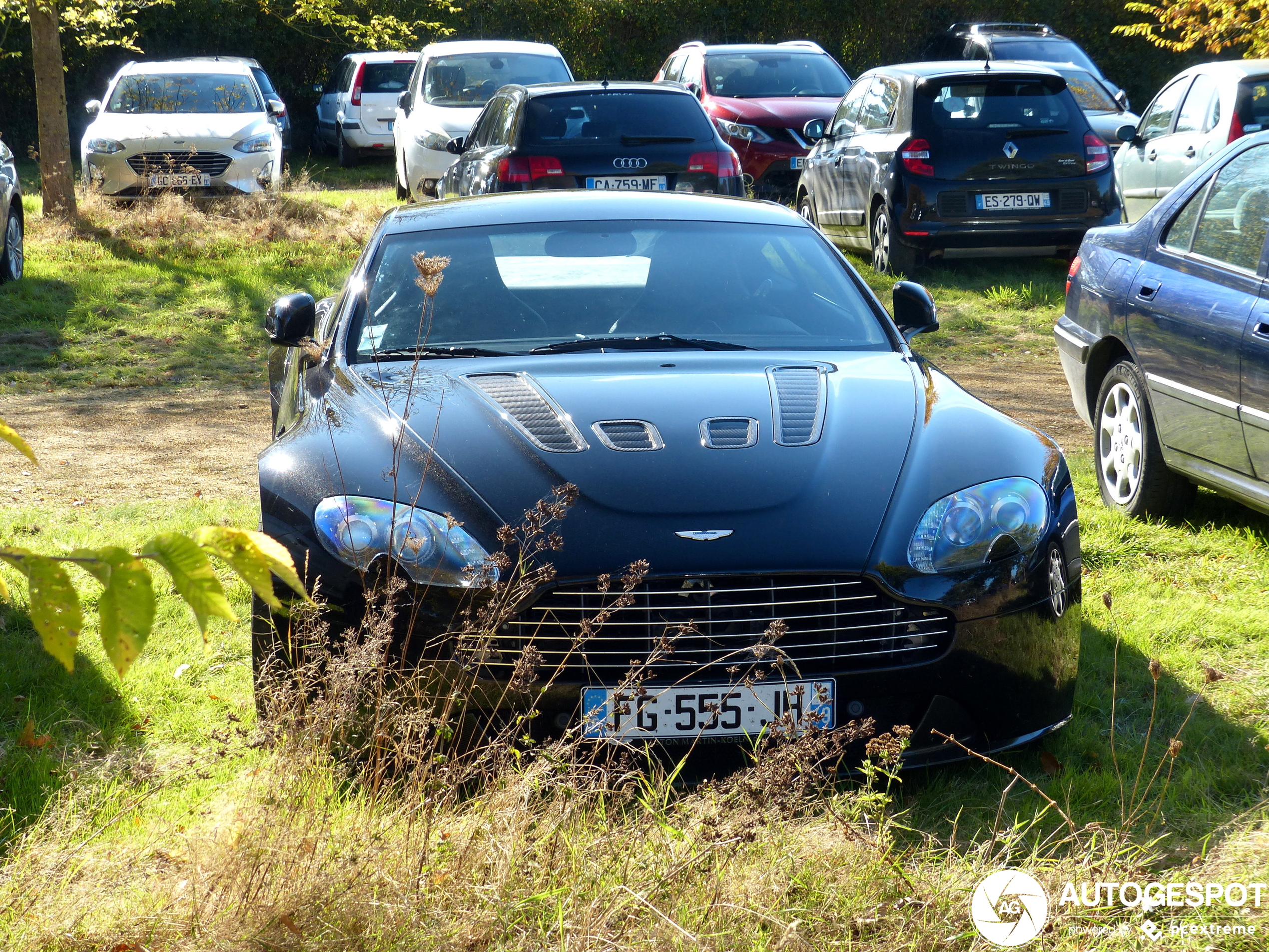 Aston Martin V12 Vantage