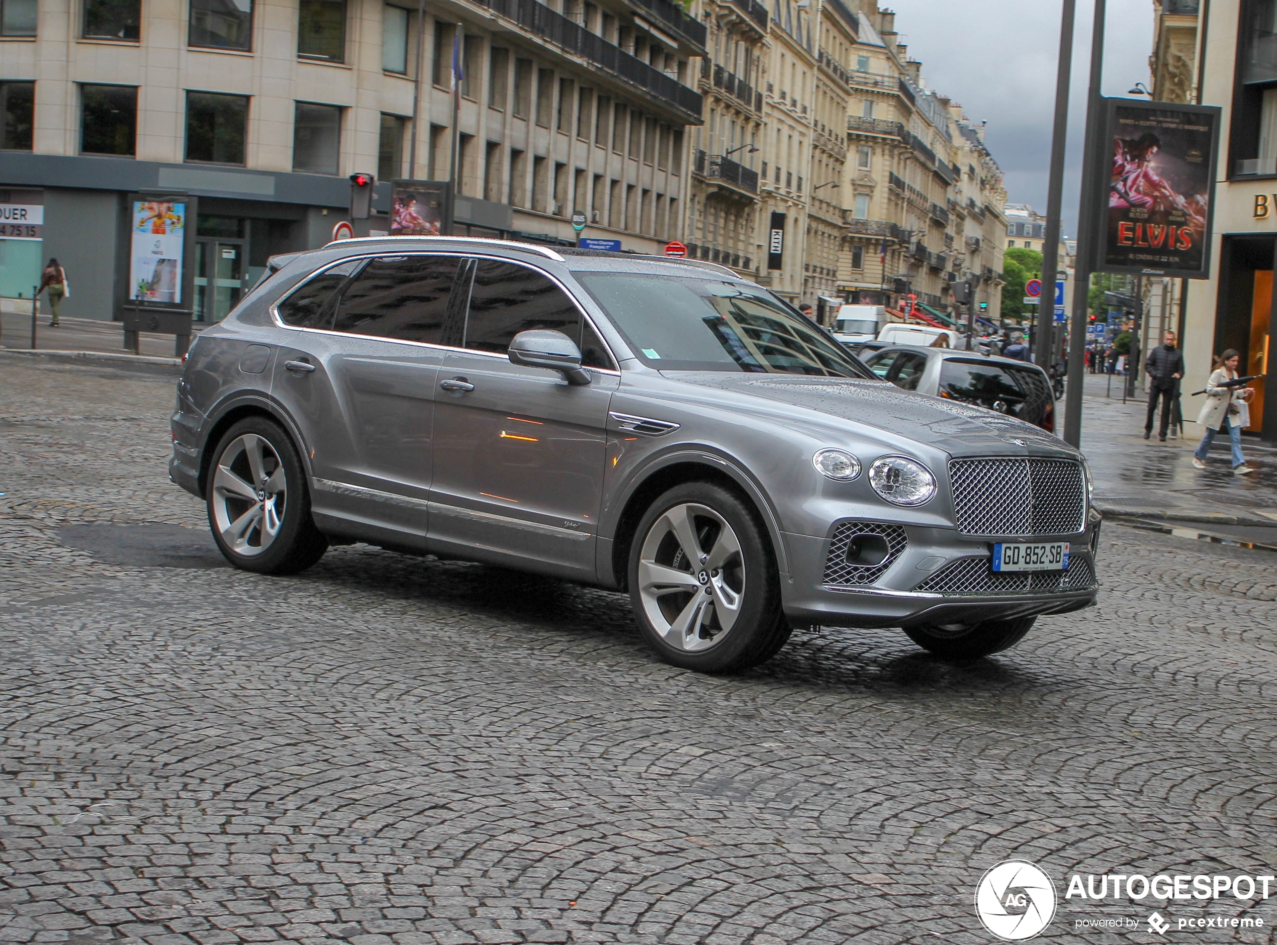 Bentley Bentayga Hybrid 2021