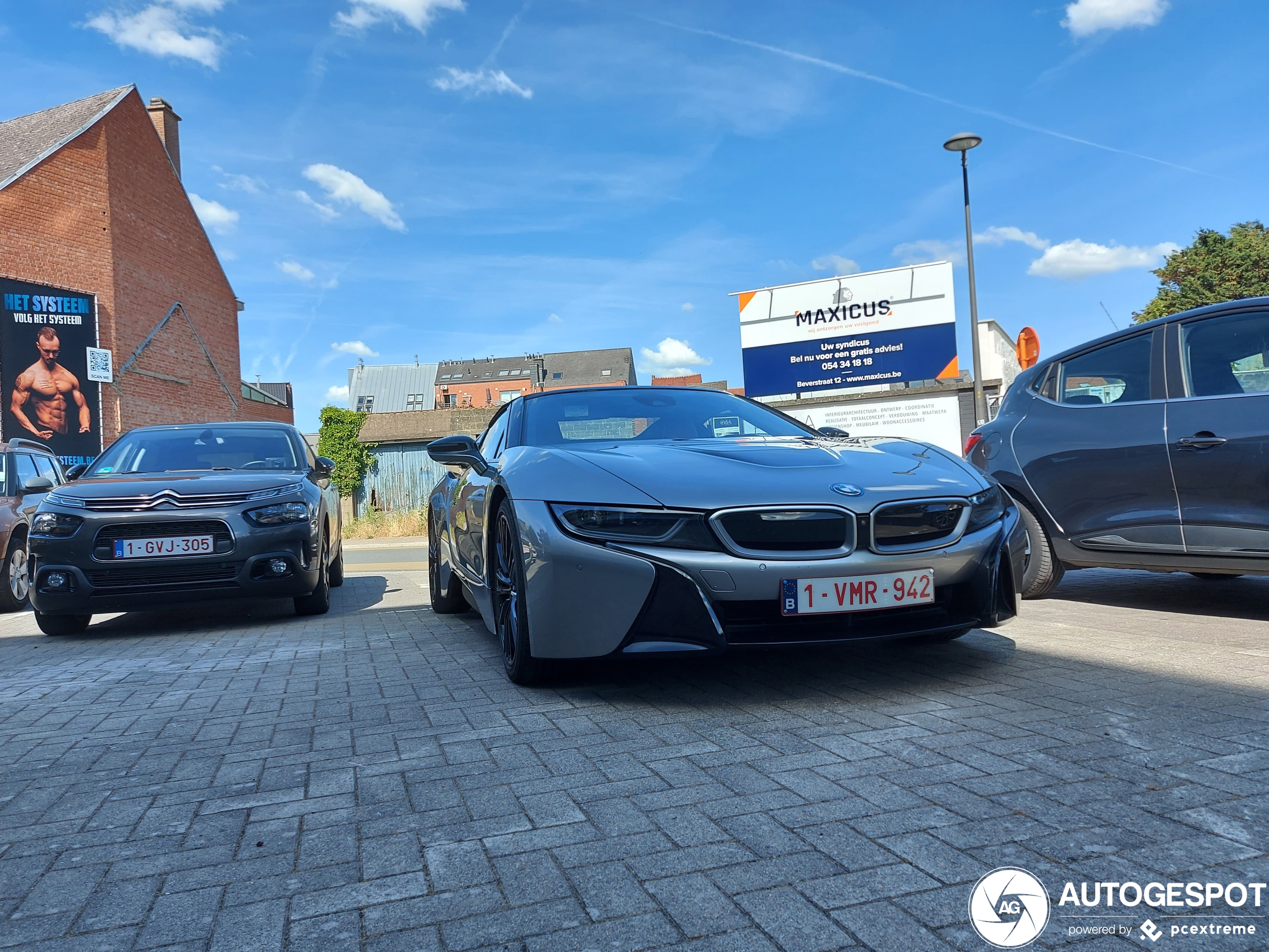 BMW i8 Roadster