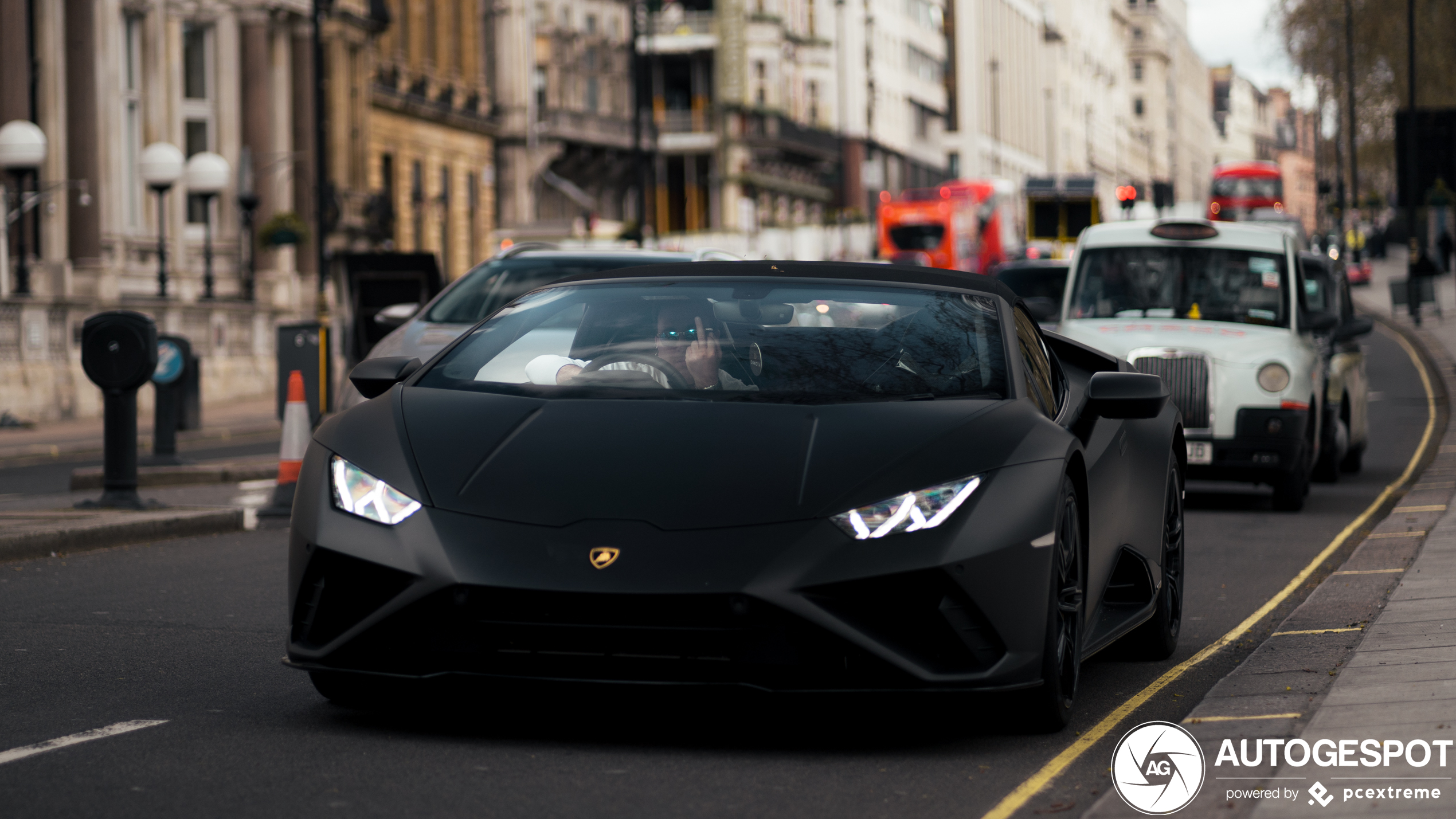 Lamborghini Huracán LP610-2 EVO RWD Spyder