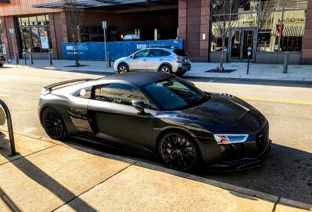 Audi R8 V10 Plus 2015