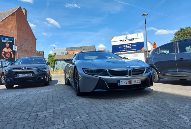 BMW i8 Roadster