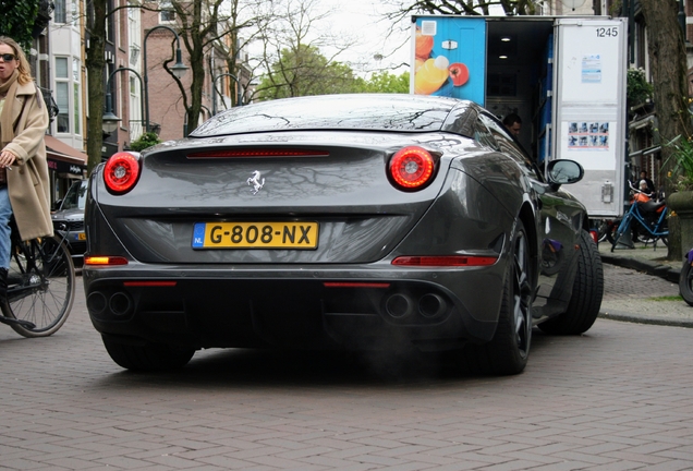 Ferrari California T