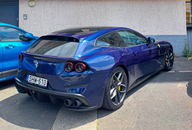 Ferrari GTC4Lusso T