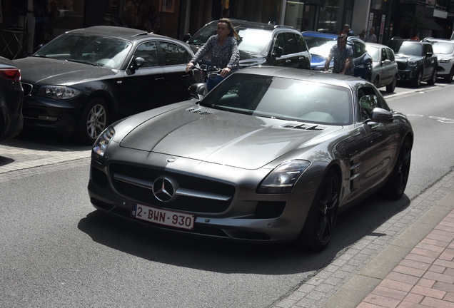 Mercedes-Benz SLS AMG