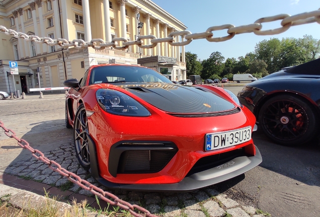 Porsche 718 Cayman GT4 RS Weissach Package