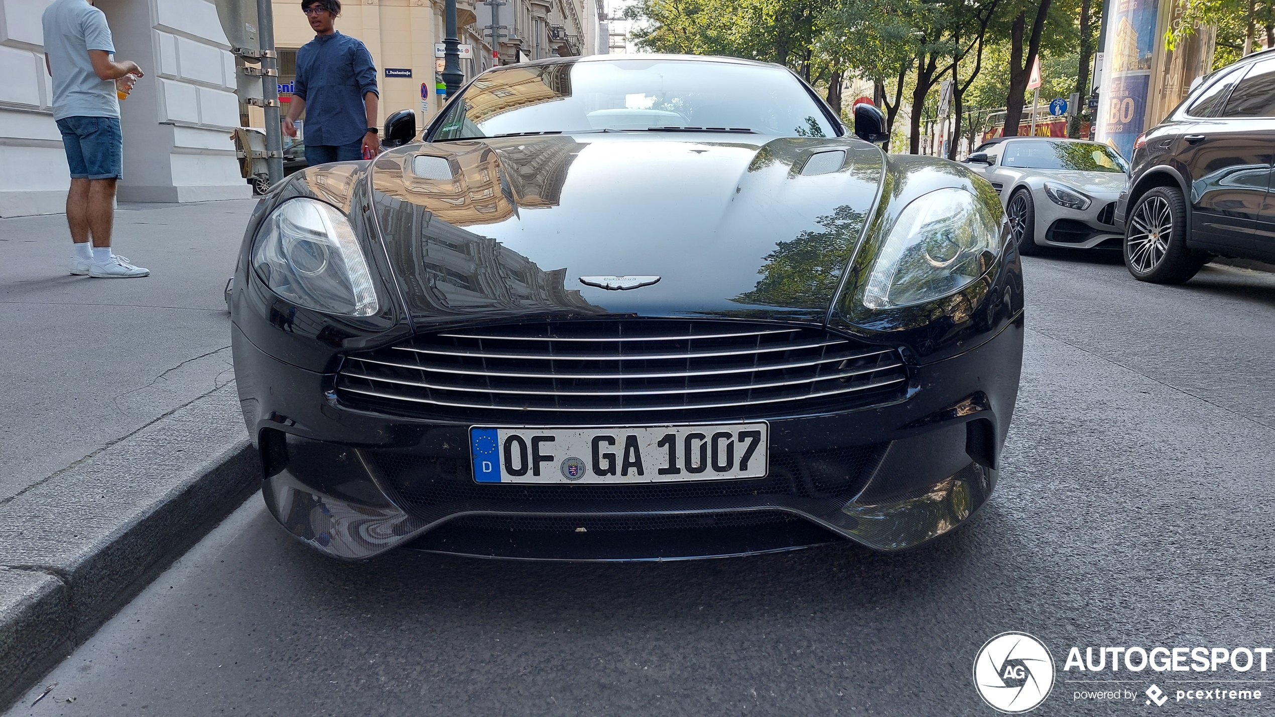 Aston Martin Vanquish 2013