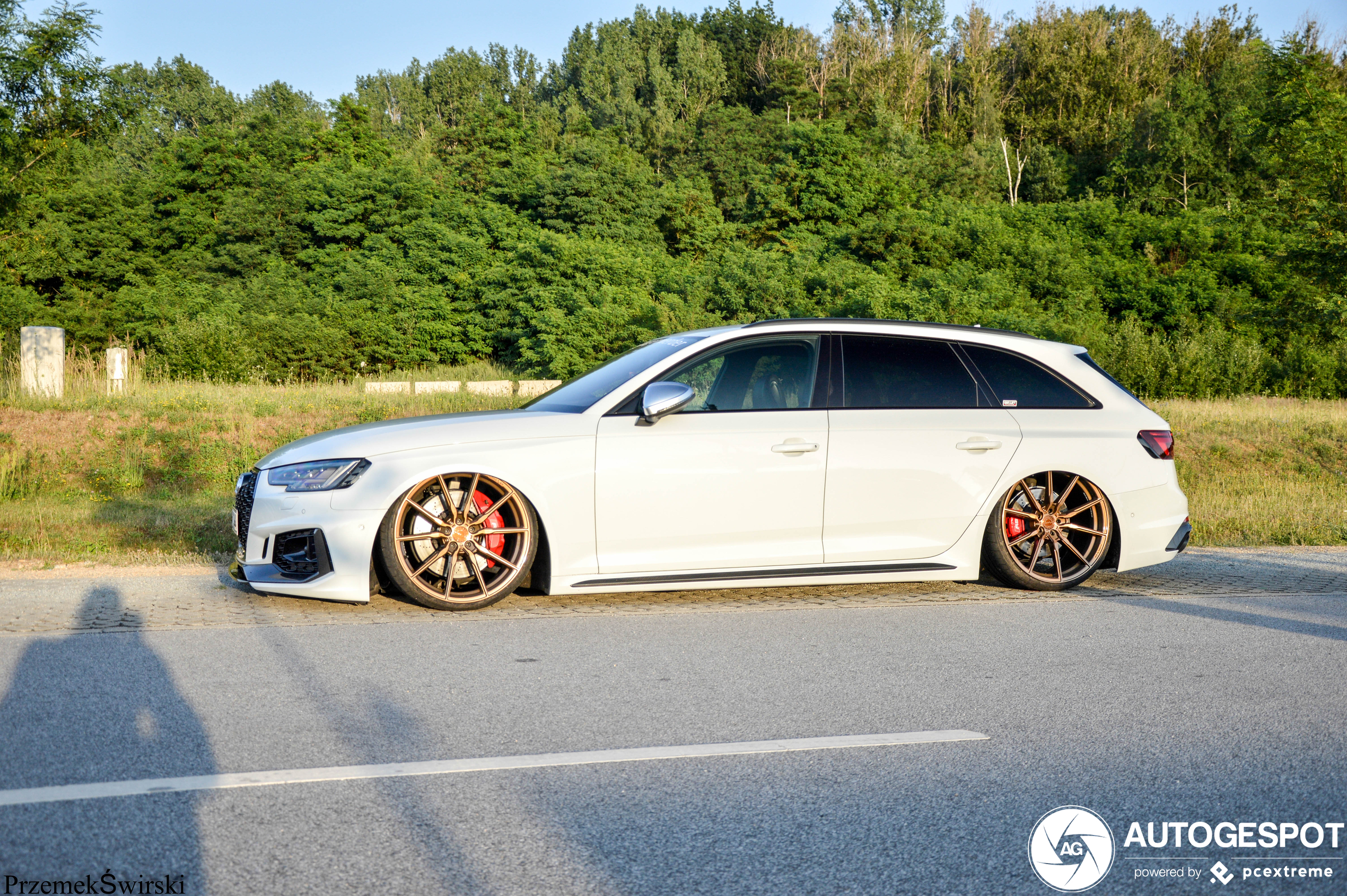 Audi RS4 Avant B9