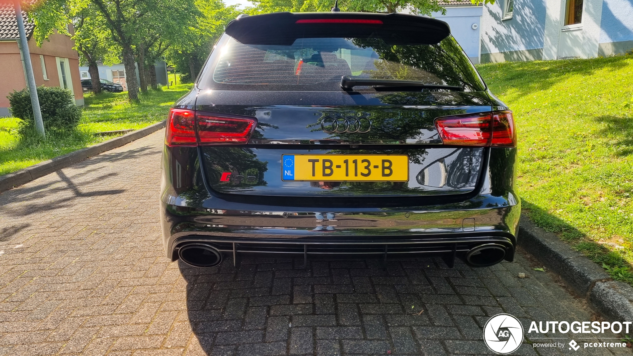 Audi RS6 Avant C7