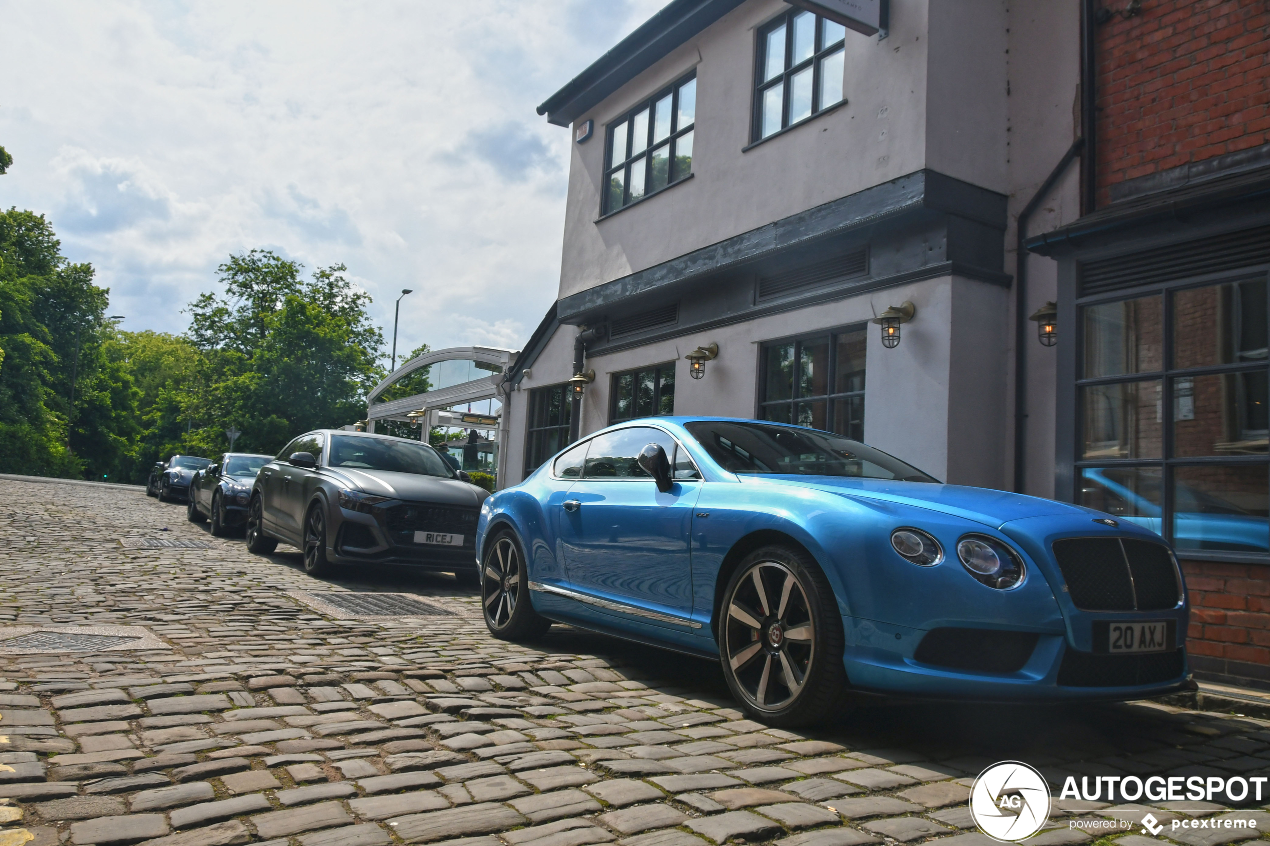 Bentley Continental GT V8 S