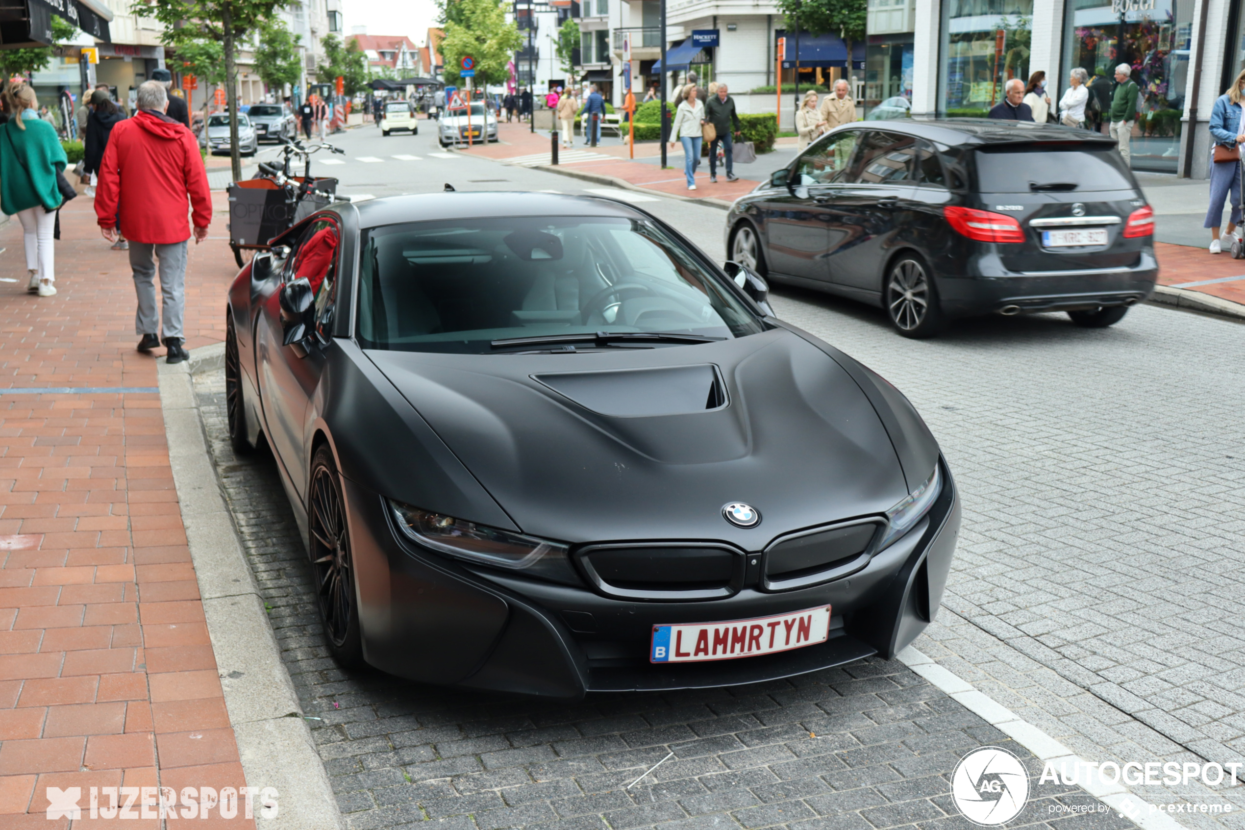 BMW i8 Protonic Frozen Black Edition