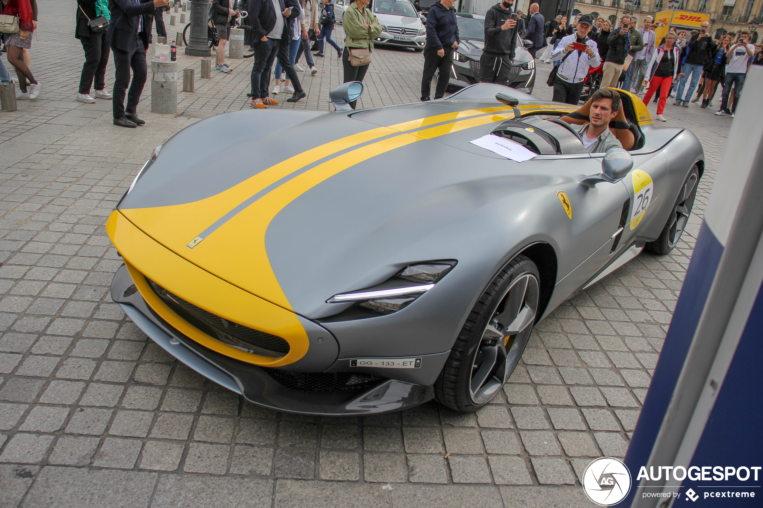 Autocollant Ferrari - insolite