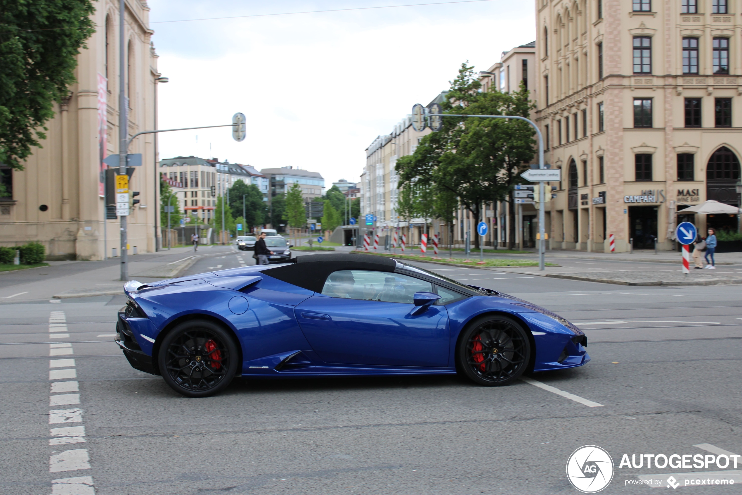 Lamborghini Huracán LP640-4 EVO Spyder