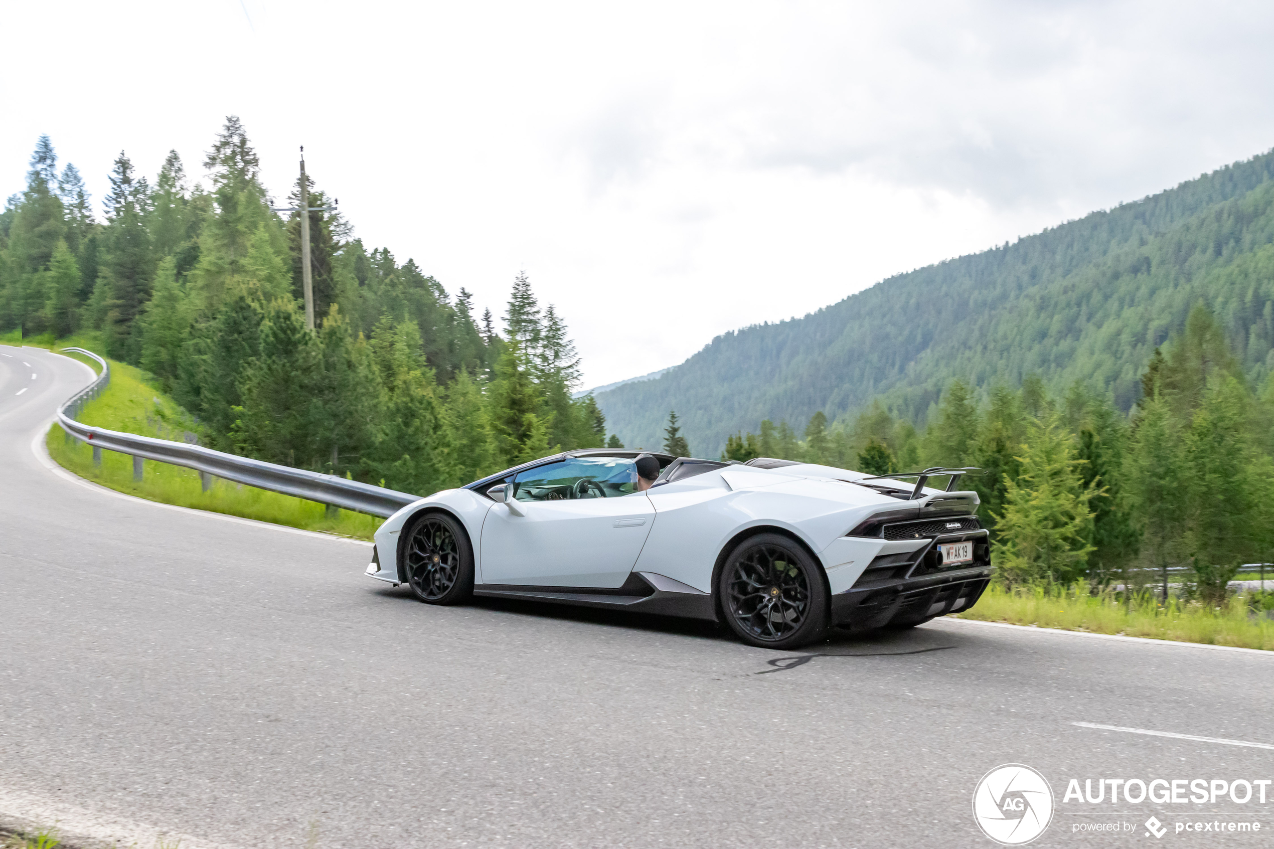 Lamborghini Huracán LP640-4 EVO Spyder