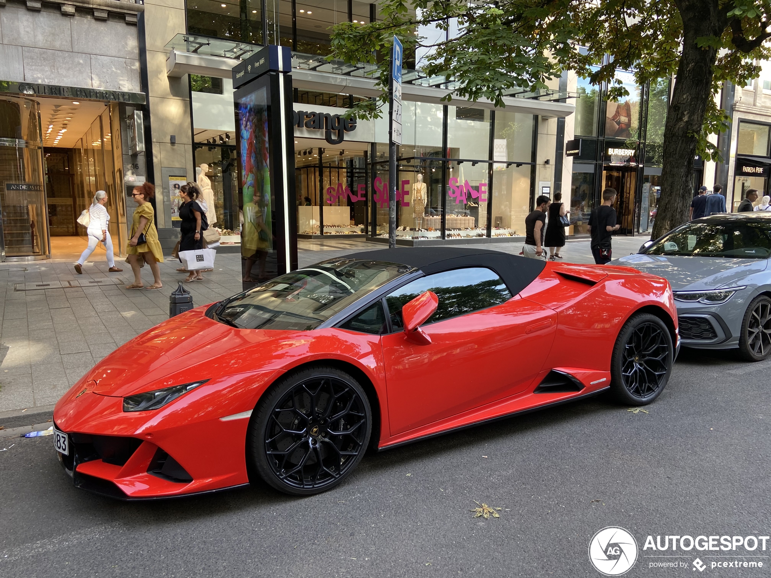 Lamborghini Huracán LP640-4 EVO Spyder