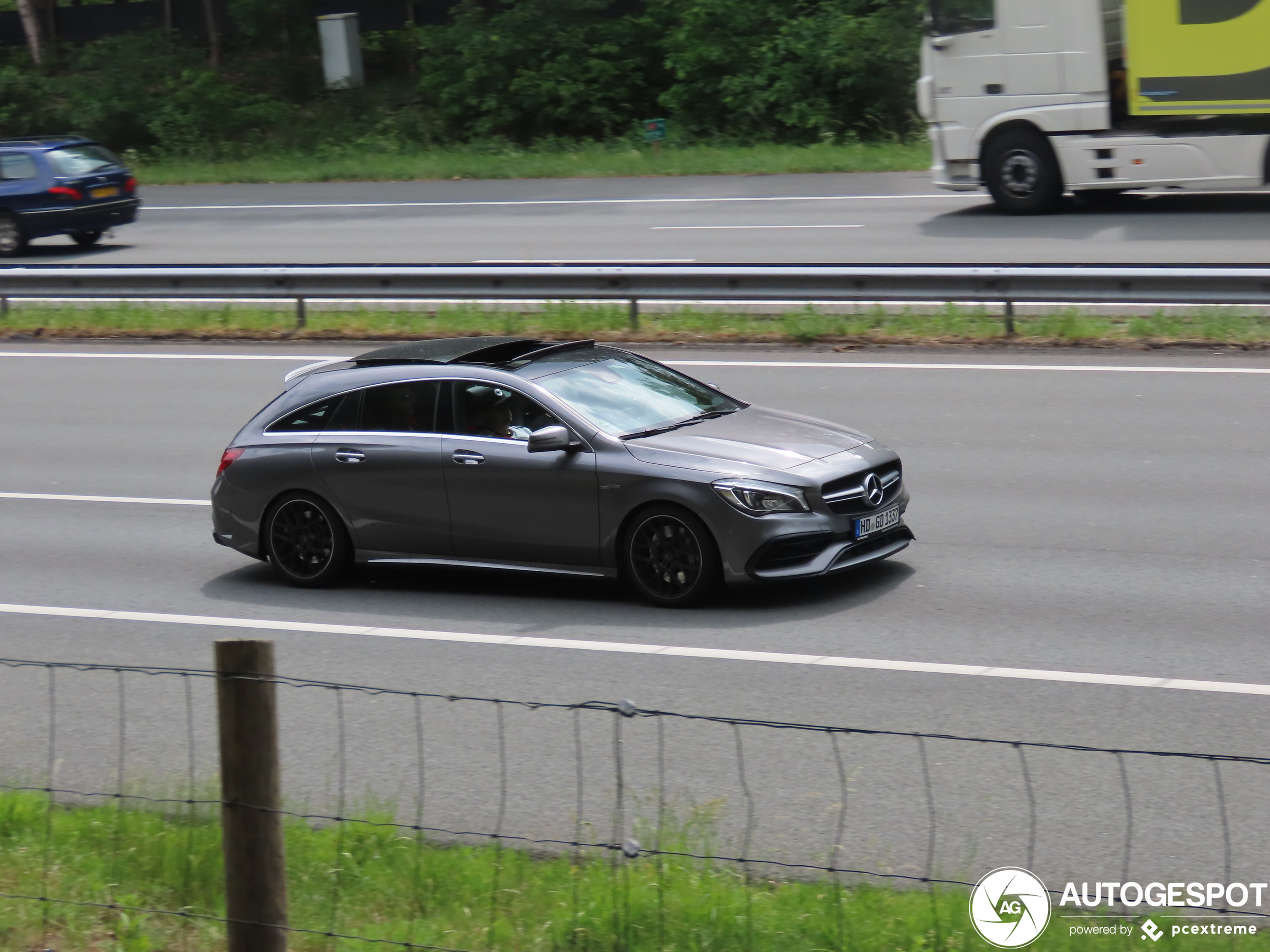 Mercedes-AMG CLA 45 Shooting Brake X117 2017