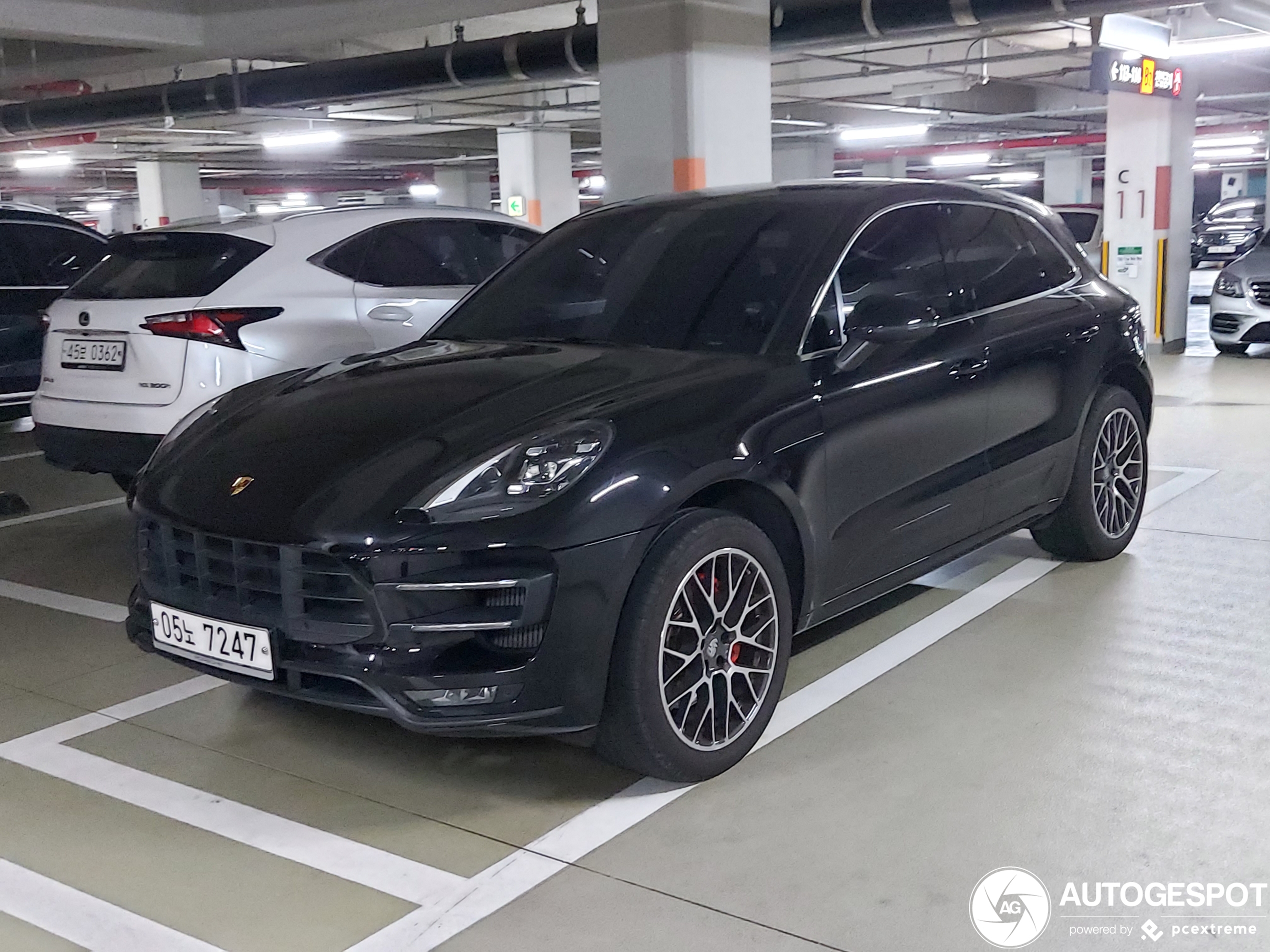 Porsche 95B Macan Turbo