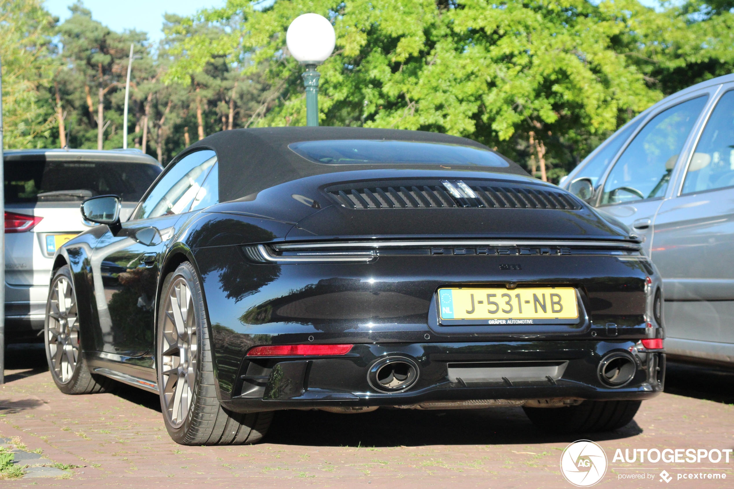 Porsche 992 Carrera 4S Cabriolet