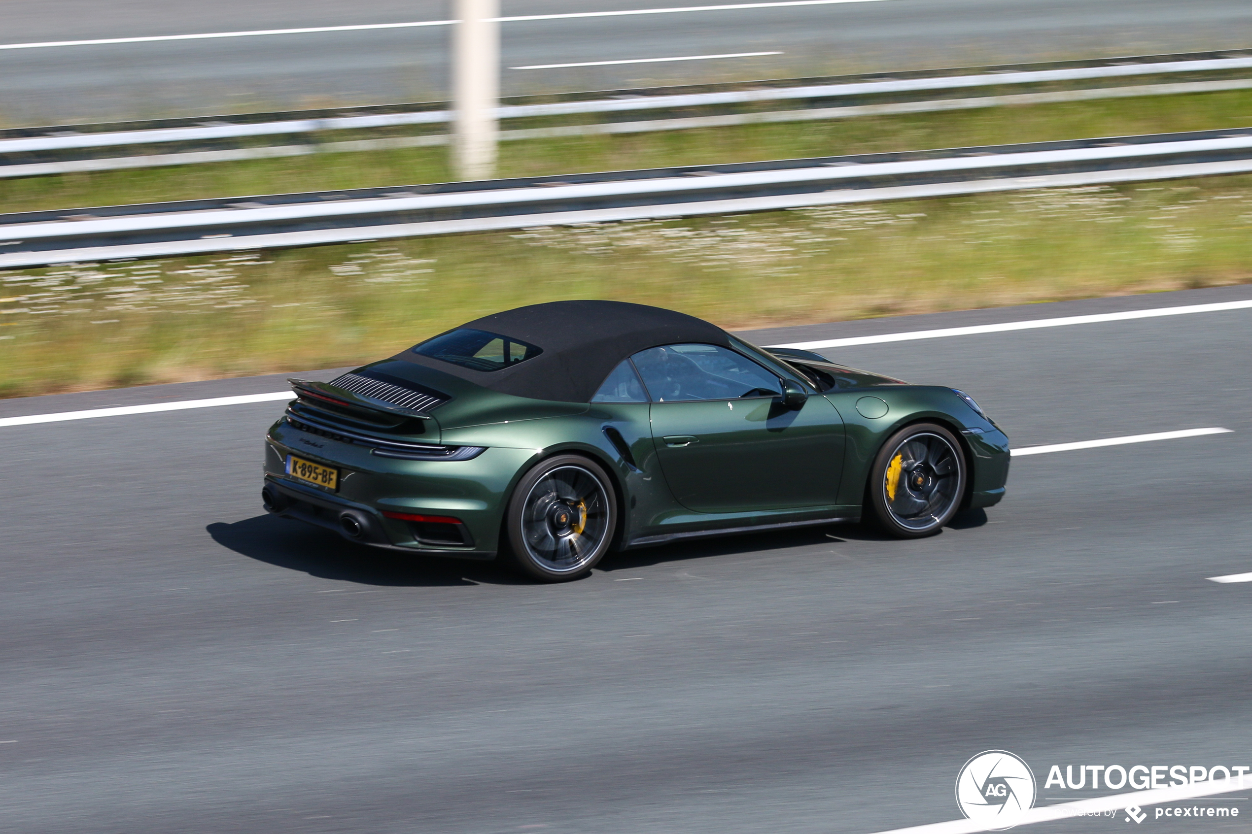 Porsche 992 Turbo S Cabriolet