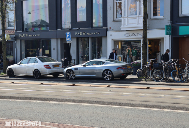 Aston Martin DB9