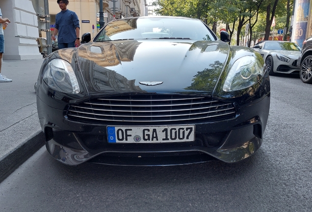 Aston Martin Vanquish 2013