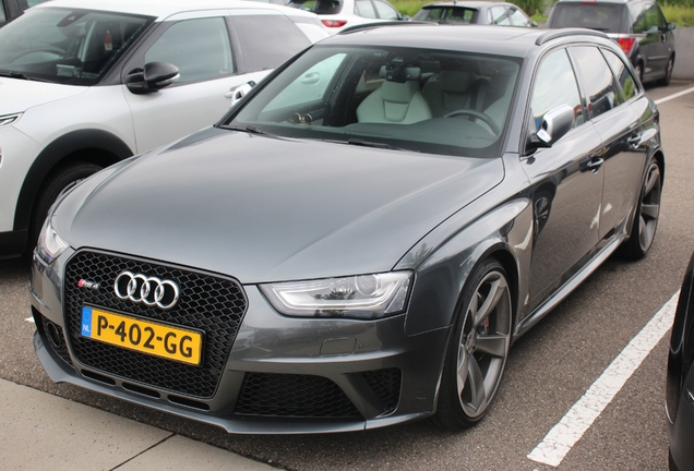 Audi RS4 Avant B8