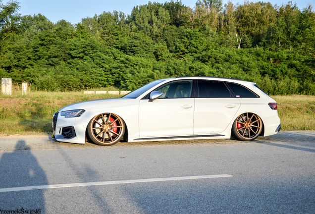 Audi RS4 Avant B9