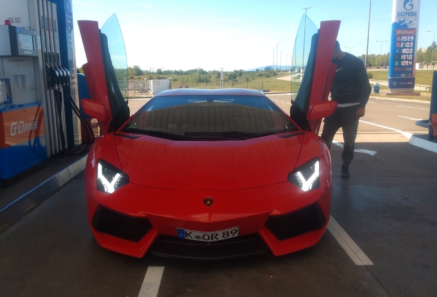 Lamborghini Aventador LP700-4