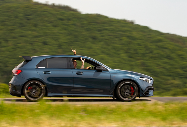 Mercedes-AMG A 45 S W177