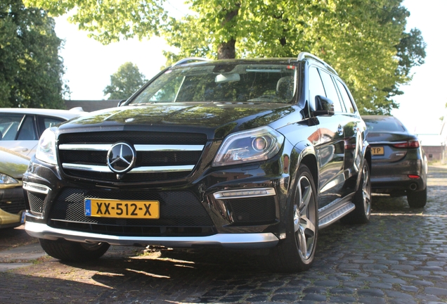 Mercedes-Benz GL 63 AMG X166