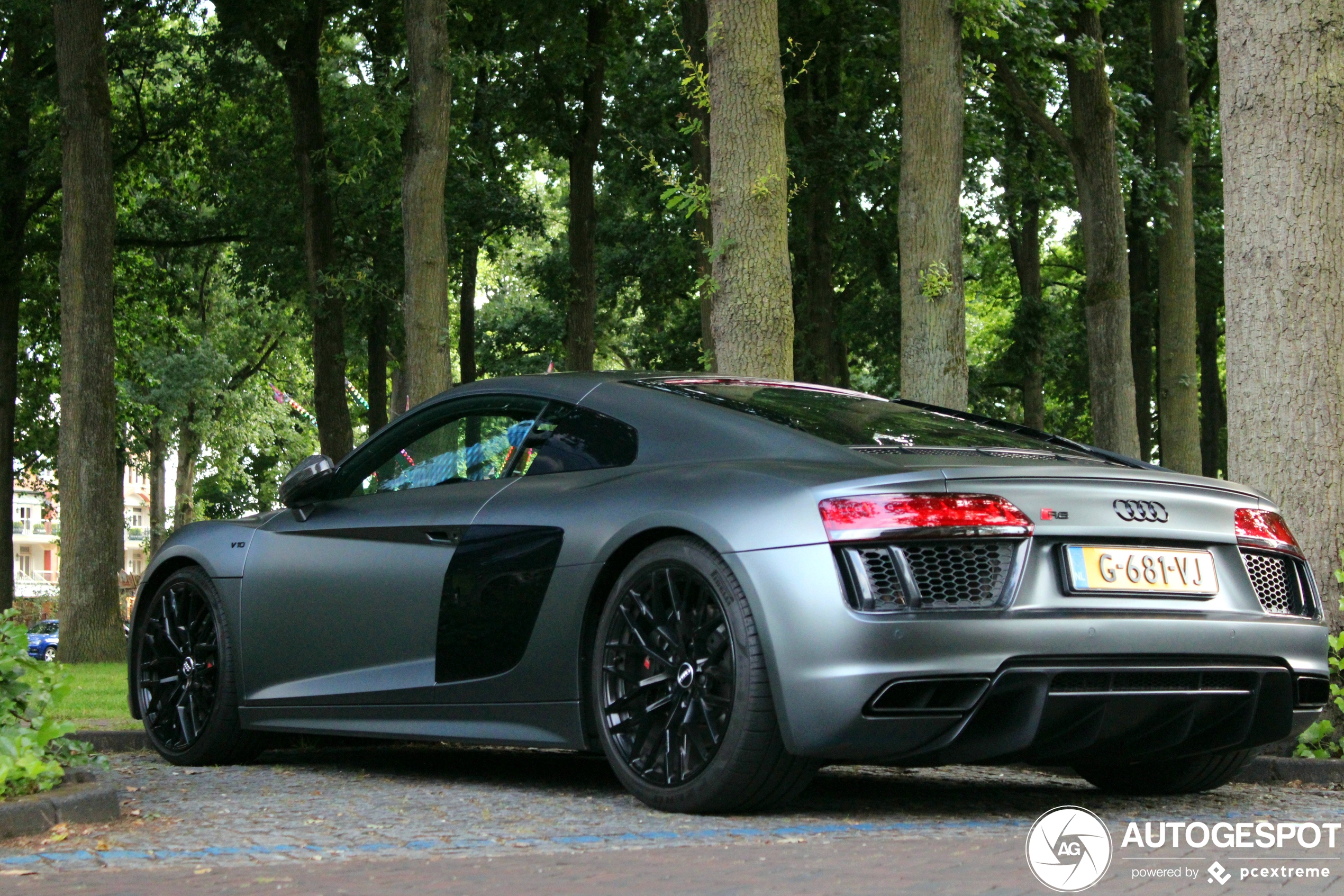 Audi R8 V10 2015