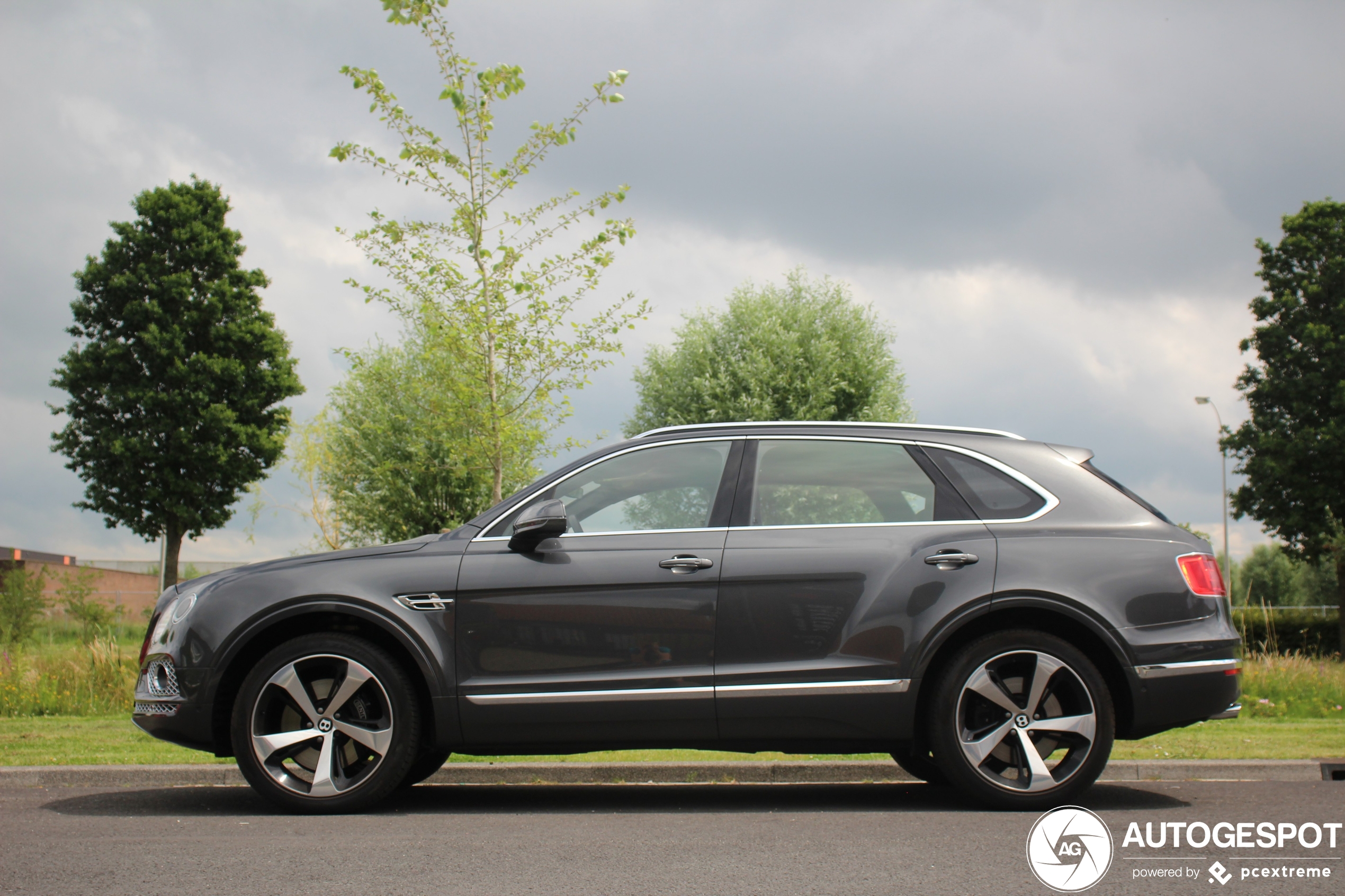 Bentley Bentayga V8