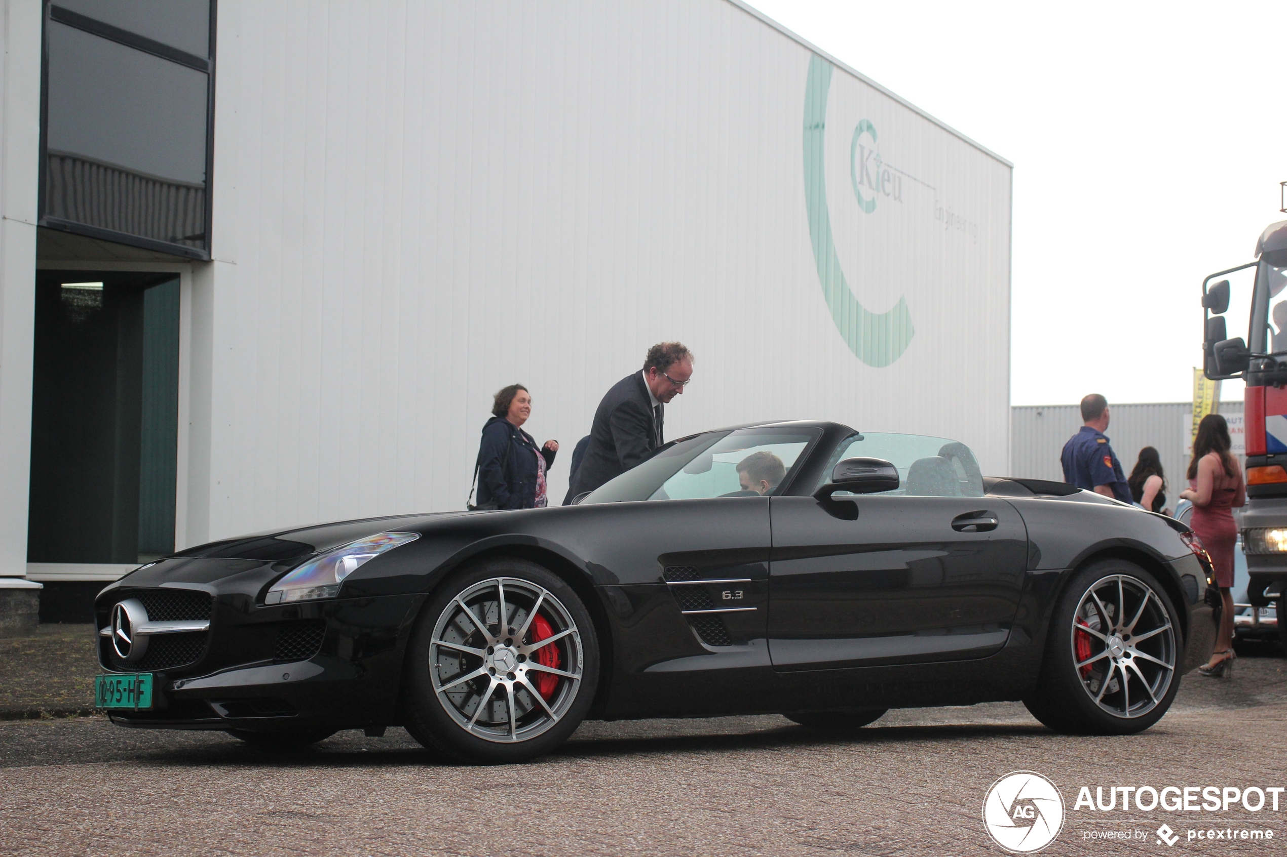 Mercedes-Benz SLS AMG Roadster