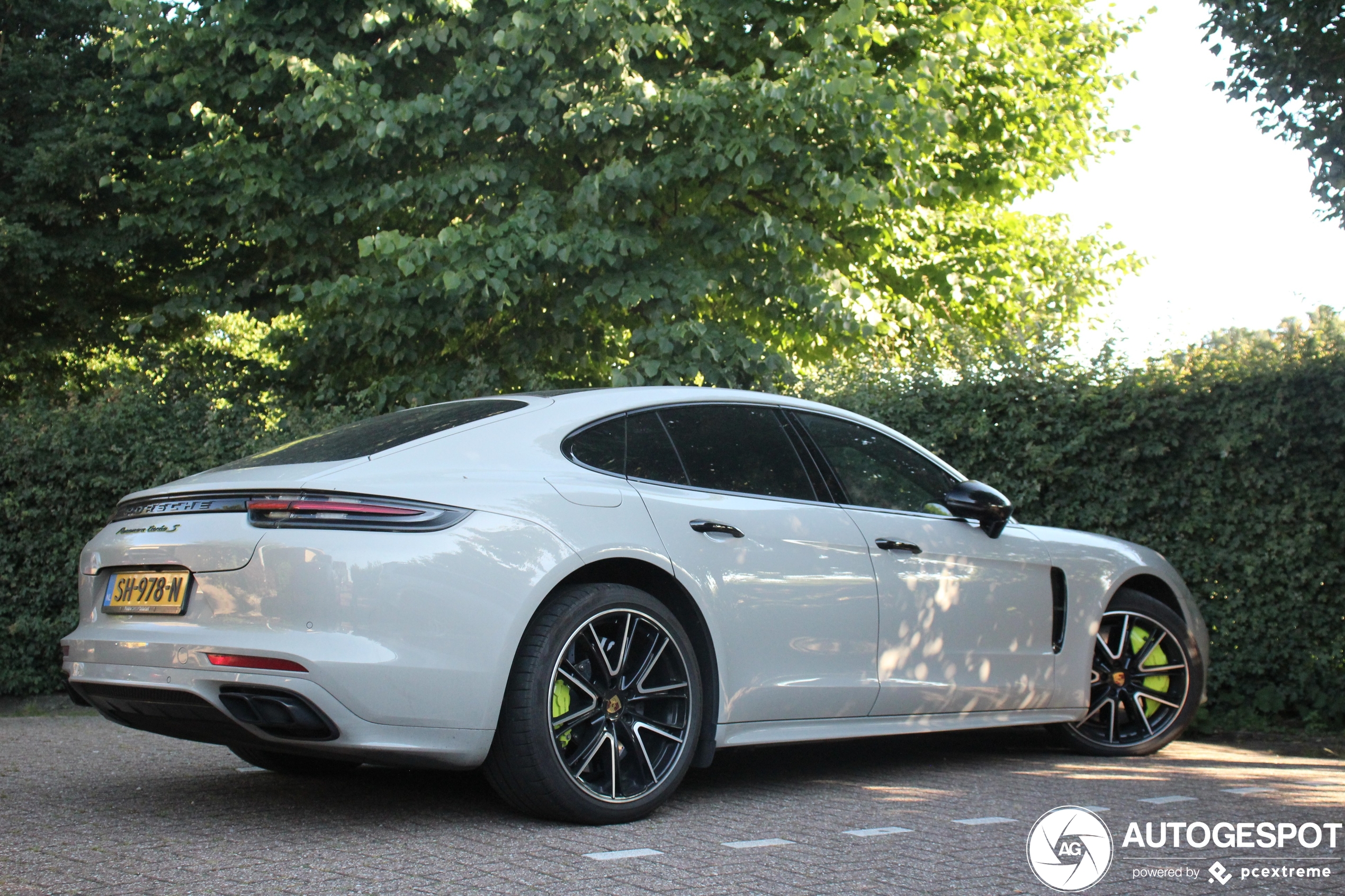 Porsche 971 Panamera Turbo S E-Hybrid