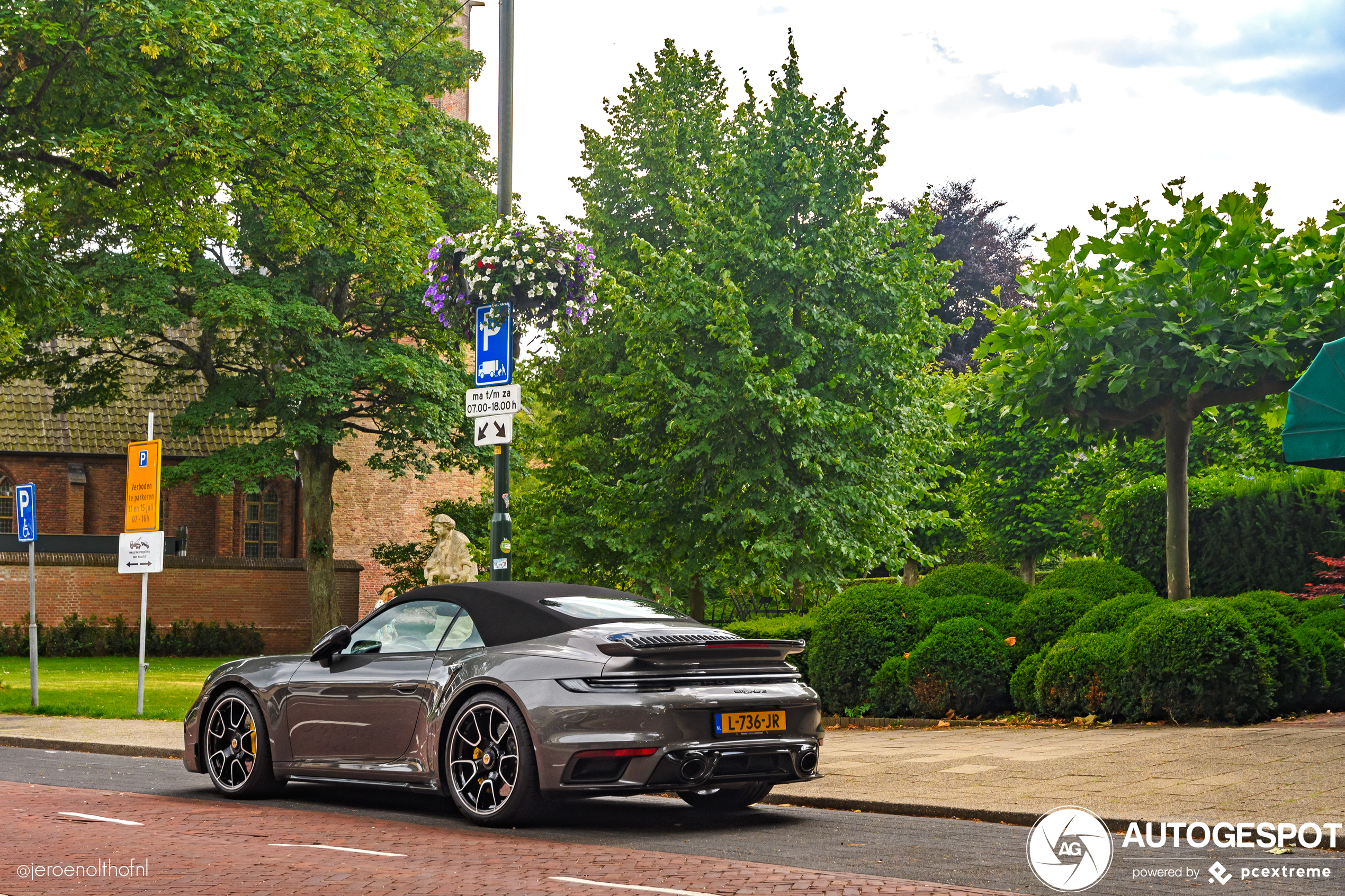 Porsche 992 Turbo S Cabriolet