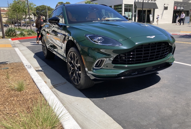 Aston Martin DBX