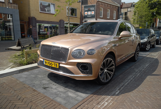 Bentley Bentayga Hybrid 2021