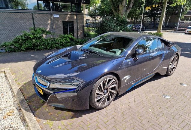 BMW i8 Carbon Edition