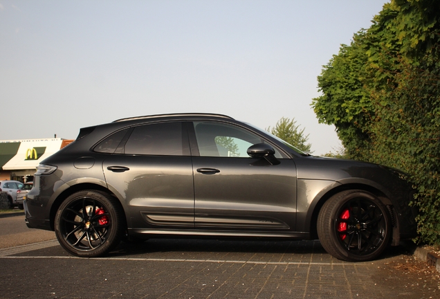 Porsche 95B Macan GTS MkIII