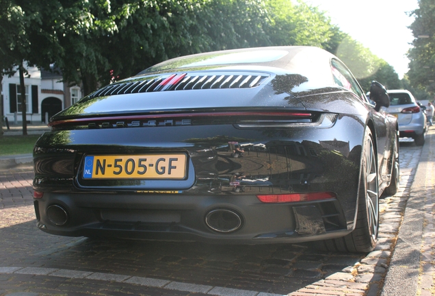 Porsche 992 Carrera 4S Cabriolet