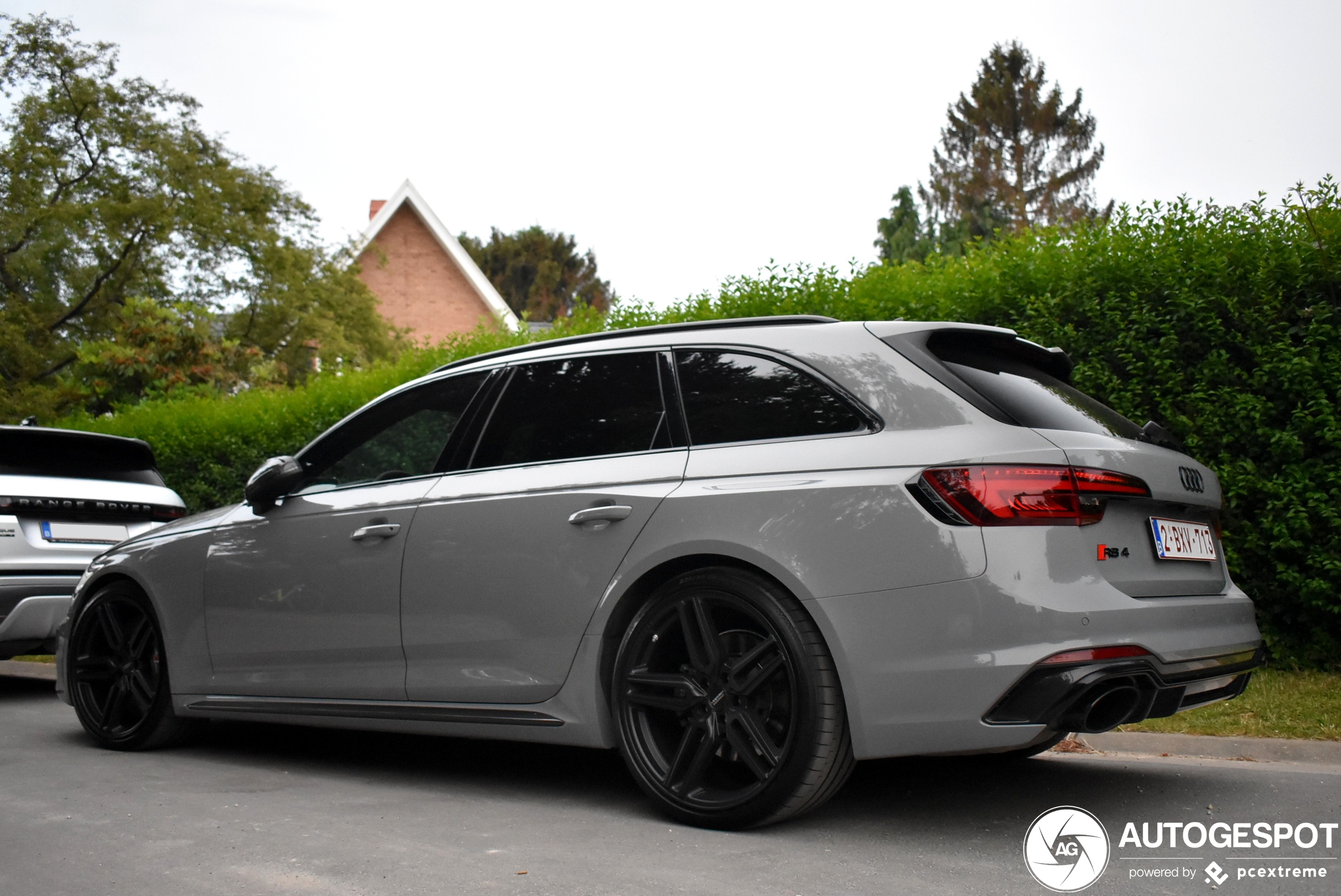 Audi RS4 Avant B9