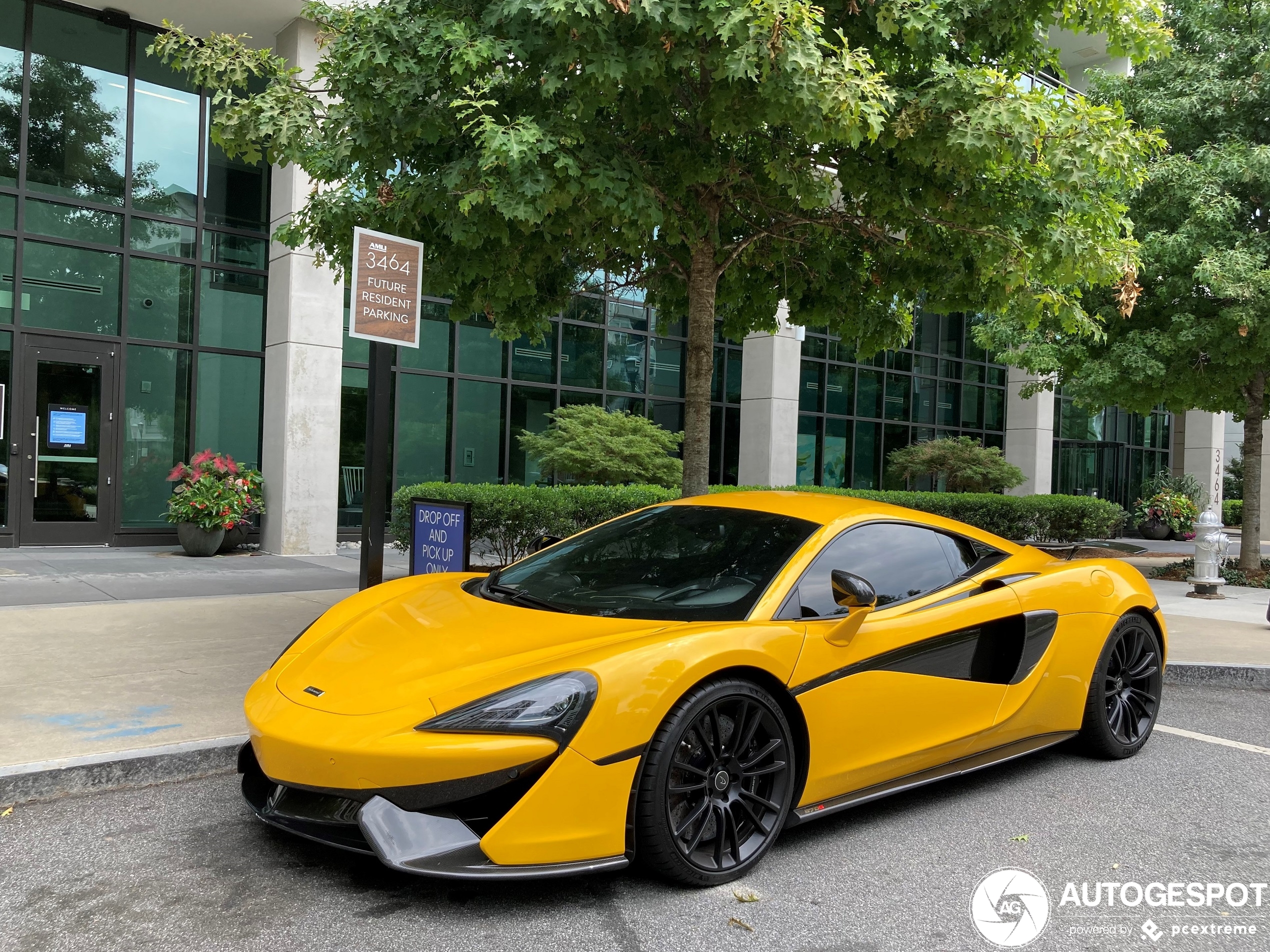 McLaren 570S