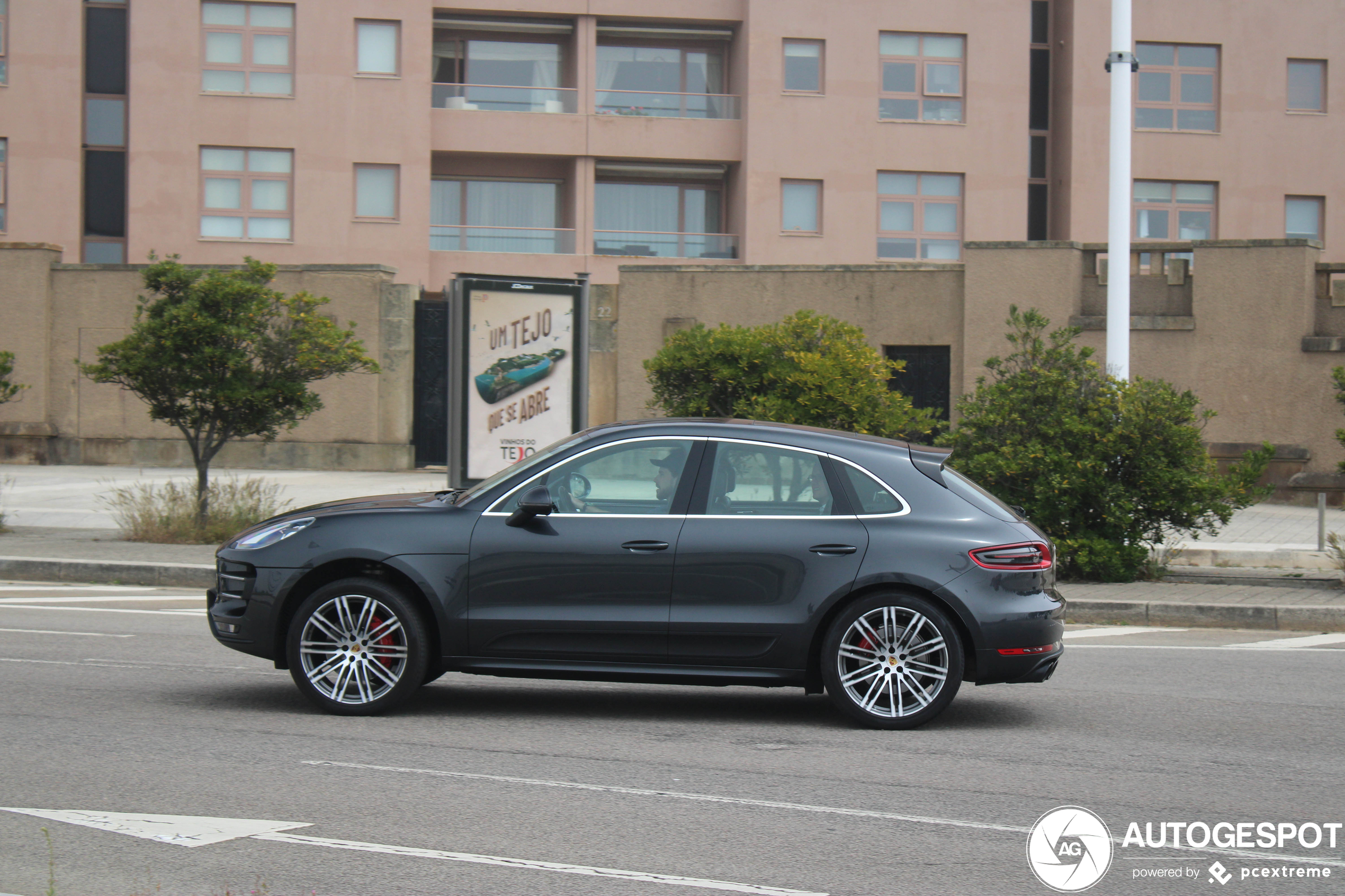 Porsche 95B Macan Turbo