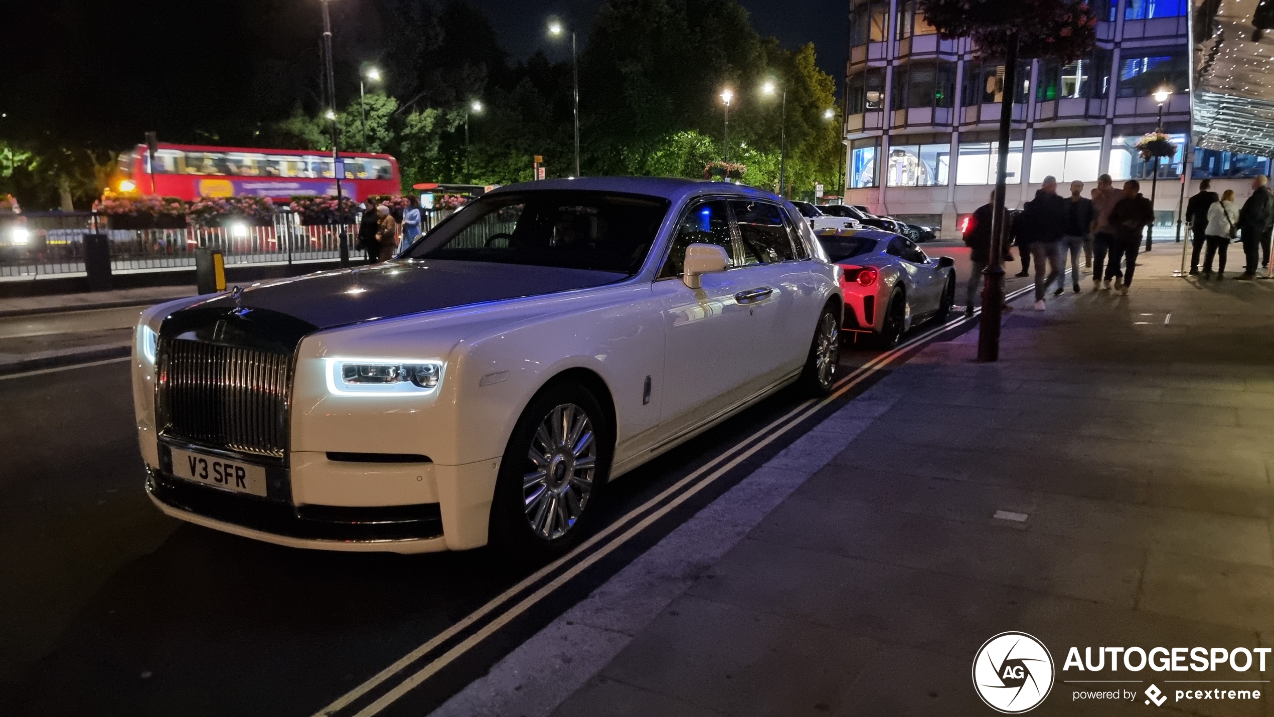 Rolls-Royce Phantom VIII EWB