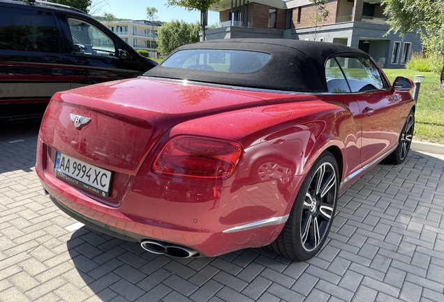 Bentley Continental GTC V8