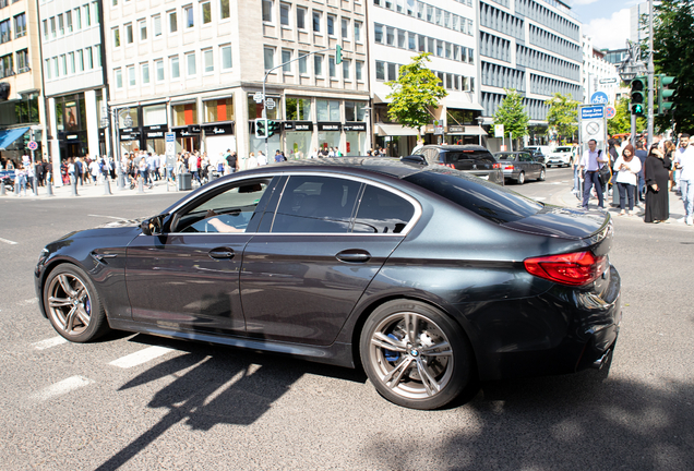 BMW M5 F90