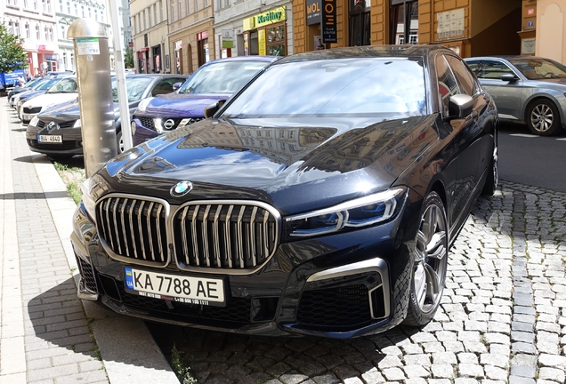 BMW M760Li xDrive 2019