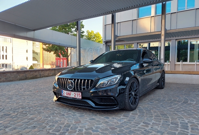 Mercedes-AMG C 63 S W205